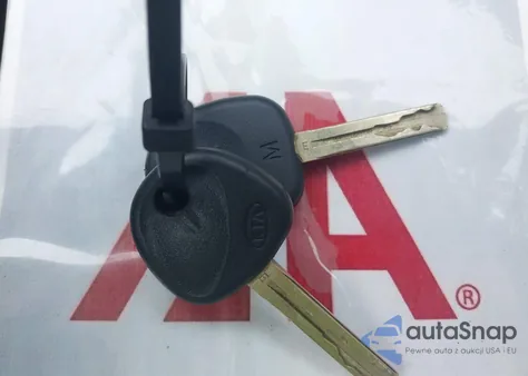 2010 Kia Optima Lx z USA, uszkodzony, nr VIN KNAGG4A80A5442977